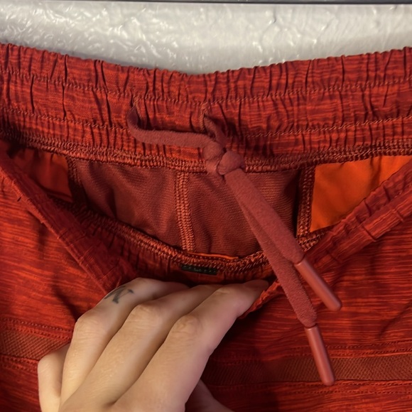 Lululemon Men’s Pace Breaker Short *Linerless 7” - Picture 6 of 7